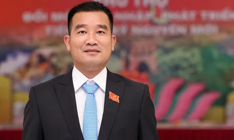 Bí thư xứ Mường và hành trình phát triển quê hương qua công nghệ truyền thông số 