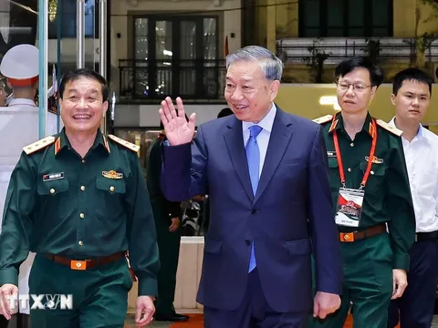 Tổng Bí thư và Chủ tịch Quốc hội dự chương trình nghệ thuật "Thanh âm dưới ánh Mặt trời"