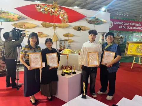 Triết lý sáng tạo: Khi kính không còn là vật liệu vô tri - Mỹ học GVICO & GVC Vinhcoba