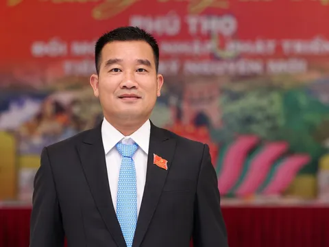 Bí thư xứ Mường và hành trình phát triển quê hương qua công nghệ truyền thông số 